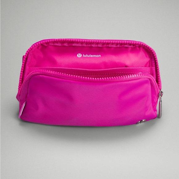 Lululemon Everywhere Belt Bag NWT sonic pink - Picture 6 of 9